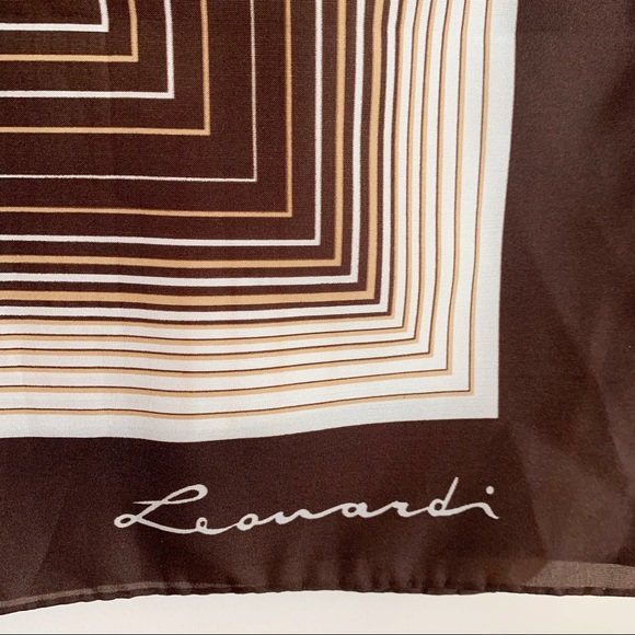 Vintage Leonardi Geometric Square Scarf Ivory 30"x30" - Picture 4 of 8